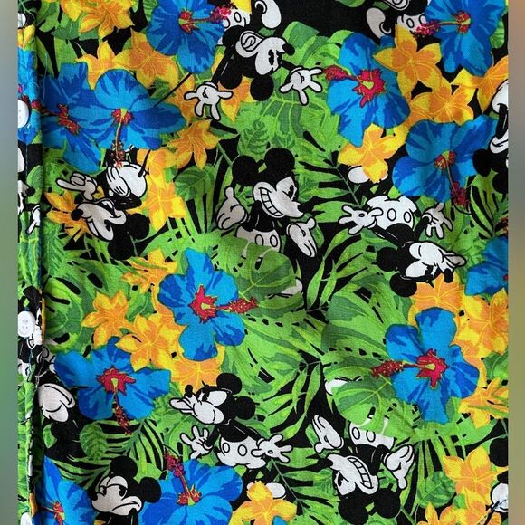 Disney Mickey Mouse Aloha Floral Hawaiian Shirt Size Medium - Picture 6 of 7